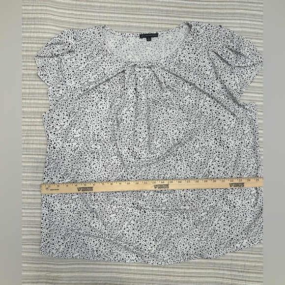 Adrianna Pappel 2X Top Stretch Knit White Black Dot Pleated Round Neck SS Blouse - Picture 7 of 8